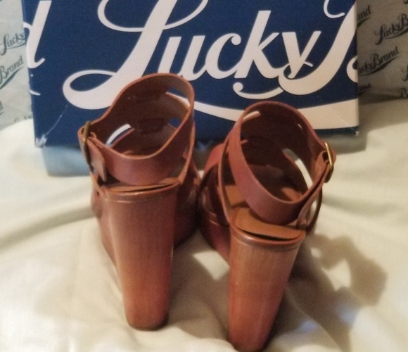 Lucky Brand wedges - Picture 3 of 7